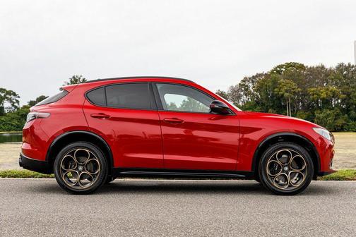 Alfa Rosso 2025 Alfa Romeo Stelvio Sprint AWD