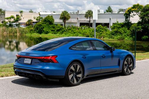 Ascari Blue Metallic 2022 Audi RS e-tron GT quattro