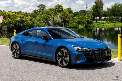 Ascari Blue Metallic 2022 Audi RS e-tron GT quattro