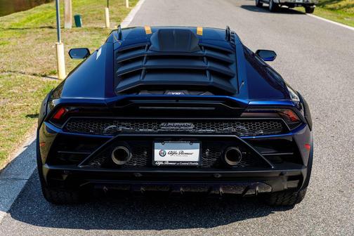 Blu Astraeus Metallic 2023 Lamborghini Huracan Sterrato Base