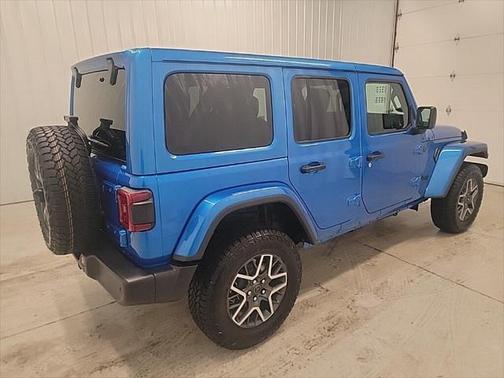 2025 Jeep Wrangler 4-Door Sahara 4x4