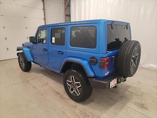 2025 Jeep Wrangler 4-Door Sahara 4x4