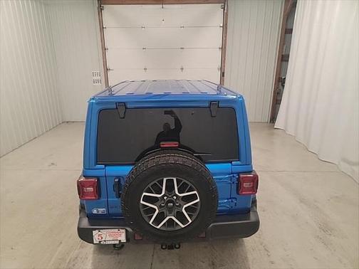2025 Jeep Wrangler 4-Door Sahara 4x4