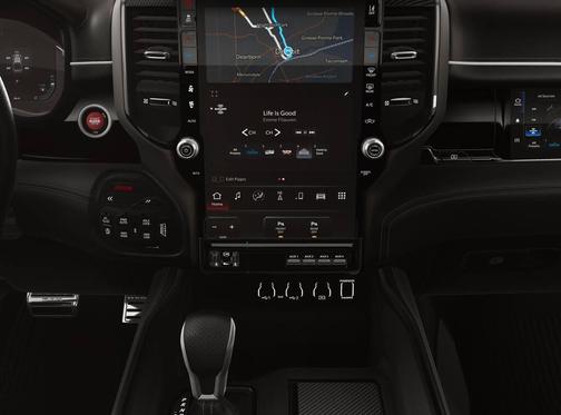 Diamond Black Crystal Pearlcoat 2026 RAM 1500 RHO Crew Cab 4x4 5'7' Box