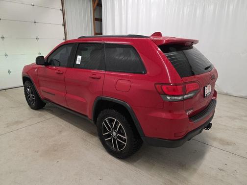 Redline 2 Coat Pearl 2017 Jeep Grand Cherokee Trailhawk