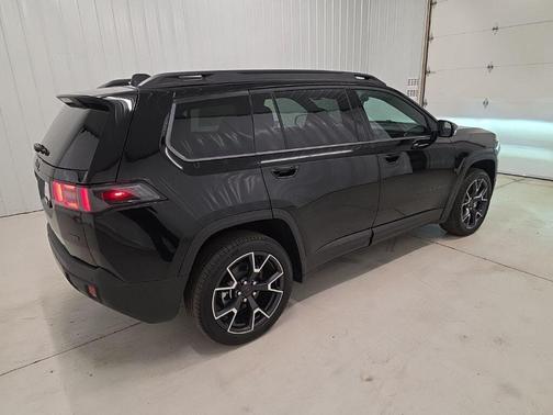 2026 Jeep Cherokee Overland