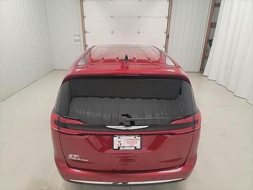 2025 Chrysler Pacifica L