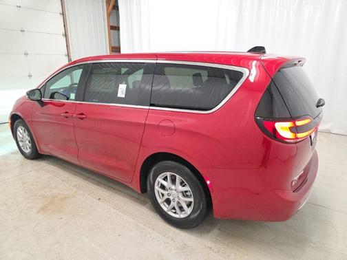 2026 Chrysler Pacifica L