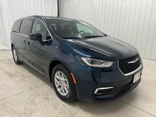 2025 Chrysler Pacifica L
