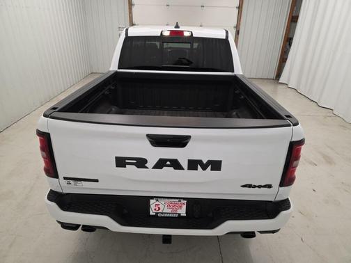 Bright White Clearcoat 2026 RAM 1500 Big Horn/Lone Star