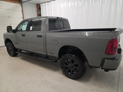 Ceramic Gray Clearcoat 2026 RAM 2500 Big Horn Crew Cab 4x4 6'4' Box