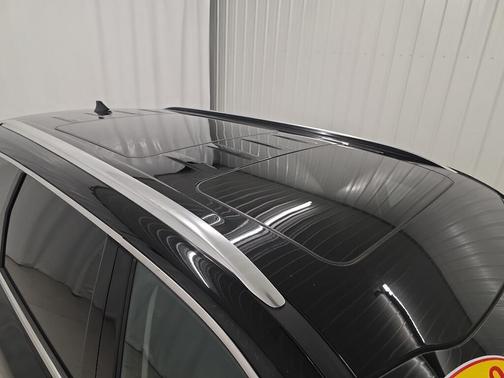 Ebony Black 2023 Kia Telluride SX