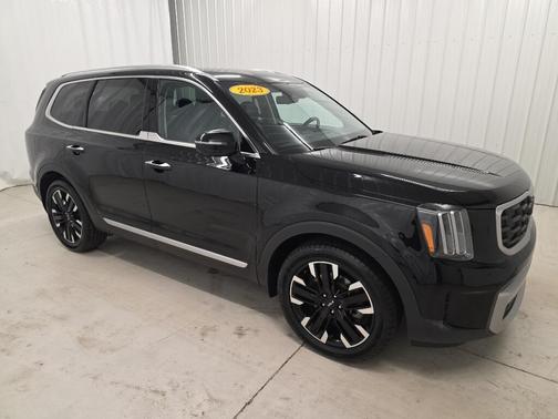 Ebony Black 2023 Kia Telluride SX