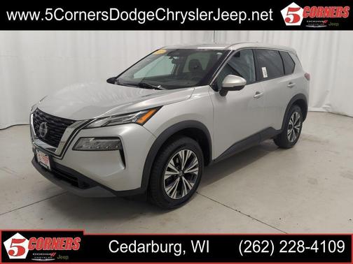 Brilliant Silver Metallic 2021 Nissan Rogue SV