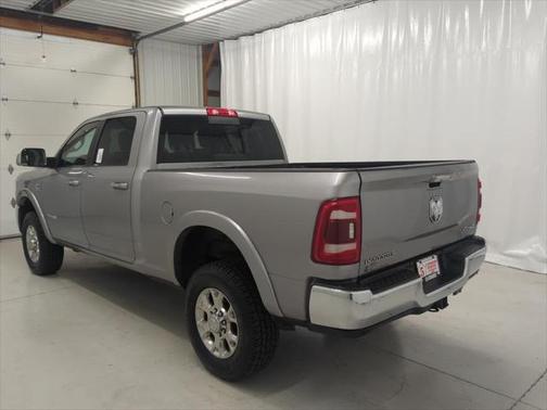 2020 RAM 2500 Laramie Crew Cab 4X4 6'4' Box