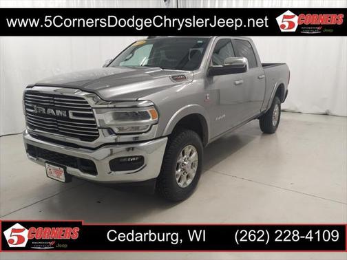 2020 RAM 2500 Laramie Crew Cab 4X4 6'4' Box