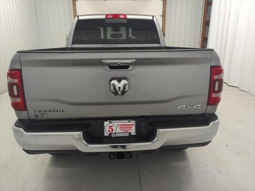 2020 RAM 2500 Laramie Crew Cab 4X4 6'4' Box