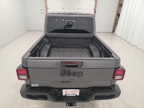2025 Jeep Gladiator High Tide