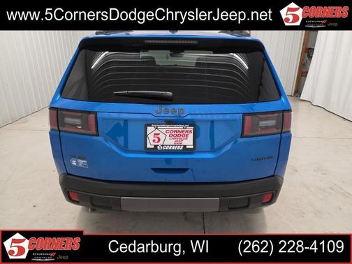 Hydro Blue Pearlcoat 2026 Jeep Cherokee Limited