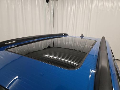 Hydro Blue Pearlcoat 2026 Jeep Cherokee Limited