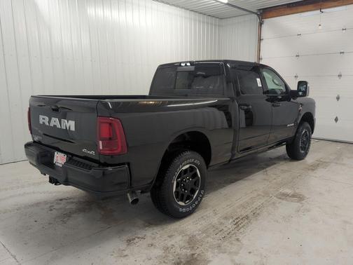 2026 RAM 3500 Laramie Crew Cab 4x4 6'4' Box
