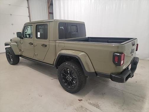 2025 Jeep Gladiator Nighthawk