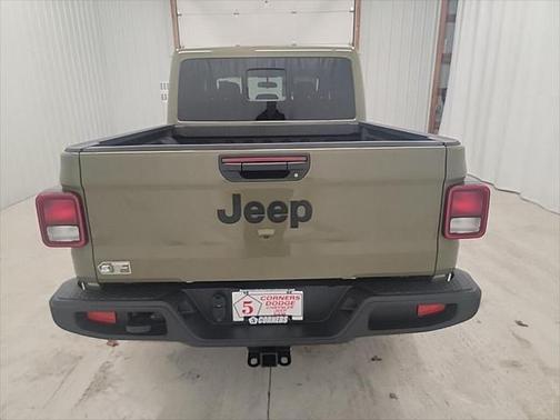 2025 Jeep Gladiator Nighthawk