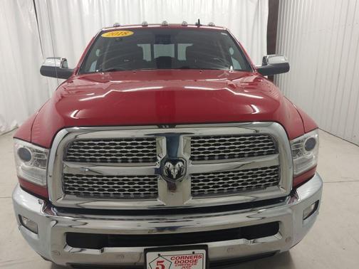 Flame Red Clearcoat 2018 RAM 2500 Laramie Crew Cab 4x4 6'4' Box