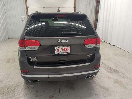Granite Crystal Metallic Clearcoat 2016 Jeep Grand Cherokee Summit