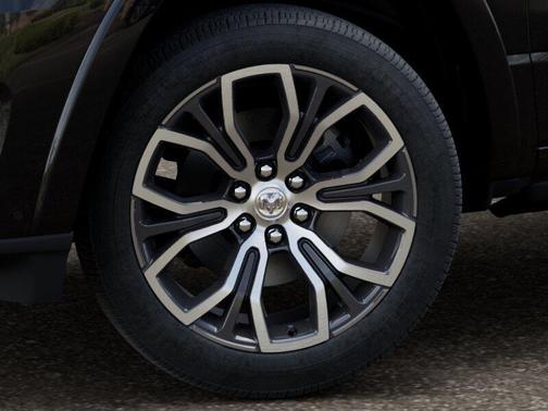 Diamond Black Crystal Pearlcoat 2026 RAM 1500 ST
