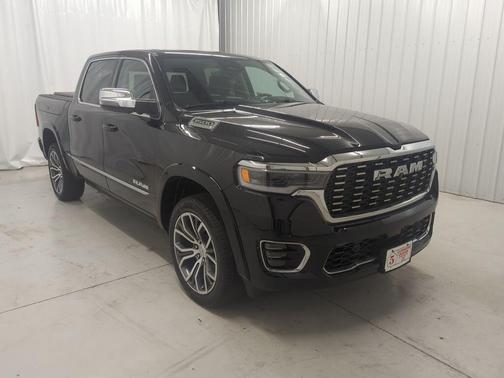 Diamond Black Crystal Pearlcoat 2026 RAM 1500 ST