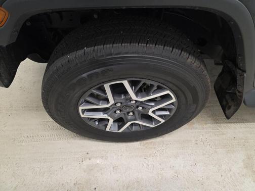 2025 Jeep Wrangler 4-Door Sahara