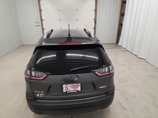 Granite Crystal Metallic Clearcoat 2020 Jeep Cherokee Latitude Plus