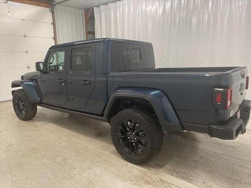 2025 Jeep Gladiator Nighthawk