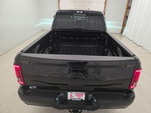 Diamond Black Crystal Pearlcoat 2026 RAM 3500 Limited Mega Cab 4x4 6'4' Box