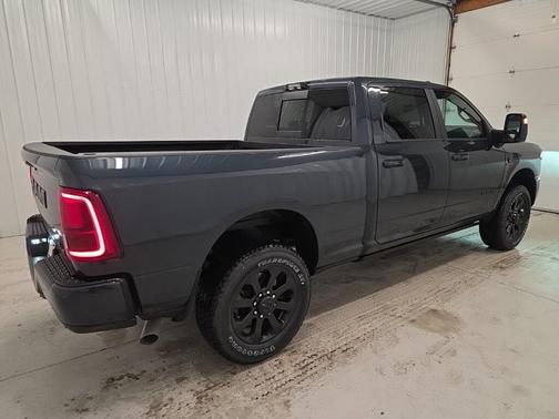 2026 RAM 3500 Laramie Crew Cab 4x4 6'4' Box