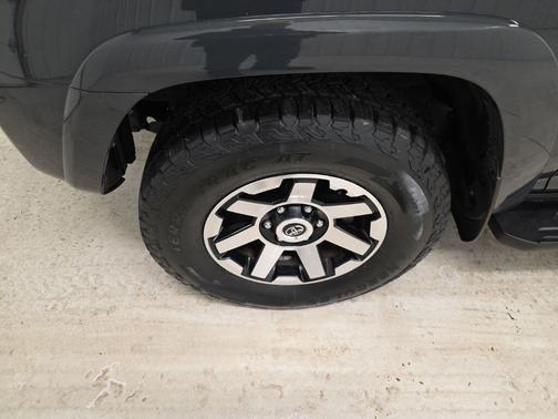 2024 Toyota 4Runner TRD Off Road