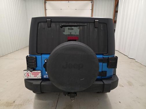 Hydro Blue Pearlcoat 2016 Jeep Wrangler Unlimited Sport