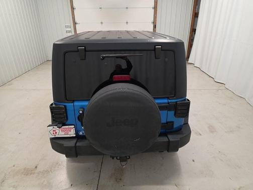 Hydro Blue Pearlcoat 2016 Jeep Wrangler Unlimited Sport