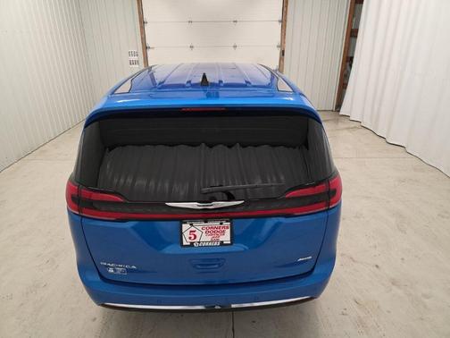 2026 Chrysler Pacifica L