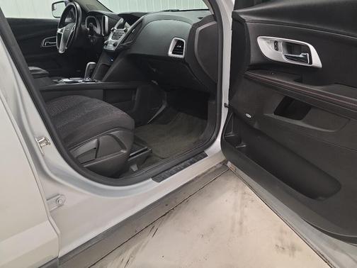 Silver Ice Metallic 2012 Chevrolet Equinox 2LT