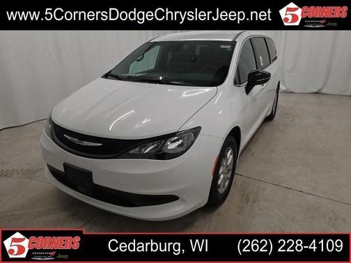Bright White Clearcoat 2026 Chrysler Voyager LX