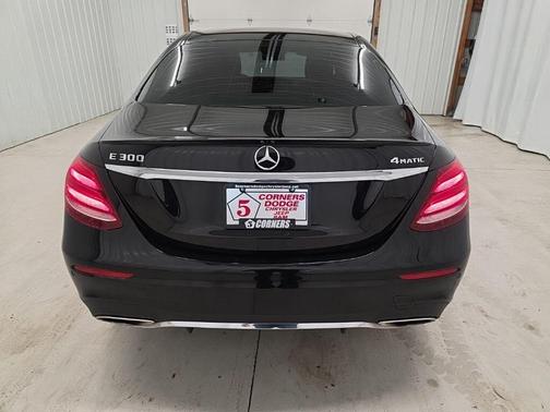 2018 Mercedes-Benz E-Class 4MATIC