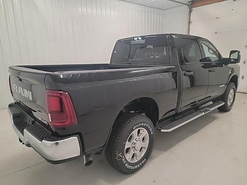2025 RAM 3500 Big Horn Crew Cab 4x4 6'4' Box