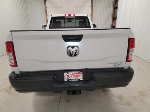 2022 RAM 2500 Tradesman Regular Cab 4x4 8' Box