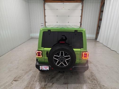 2026 Jeep Wrangler 4-Door Sahara 4x4