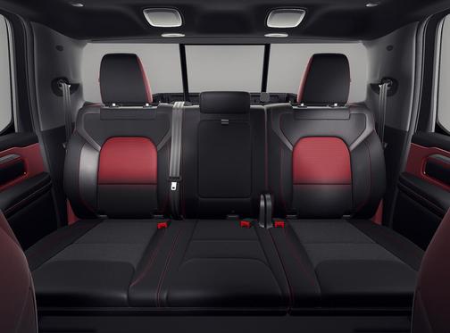 Diamond Black Crystal Pearlcoat 2027 RAM 1500 Rebel