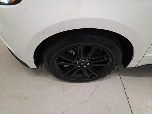 2024 Ford Edge ST Line