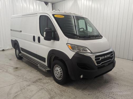 Bright White Clearcoat 2025 RAM ProMaster 2500 Tradesman