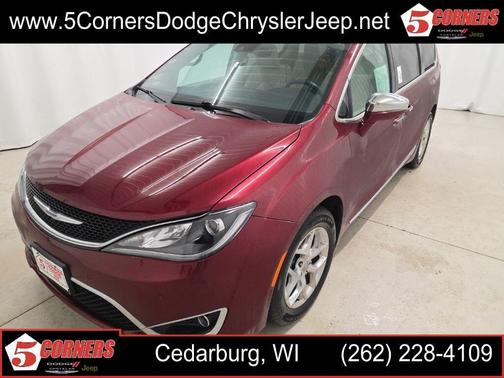 Velvet Red Pearlcoat 2018 Chrysler Pacifica Limited
